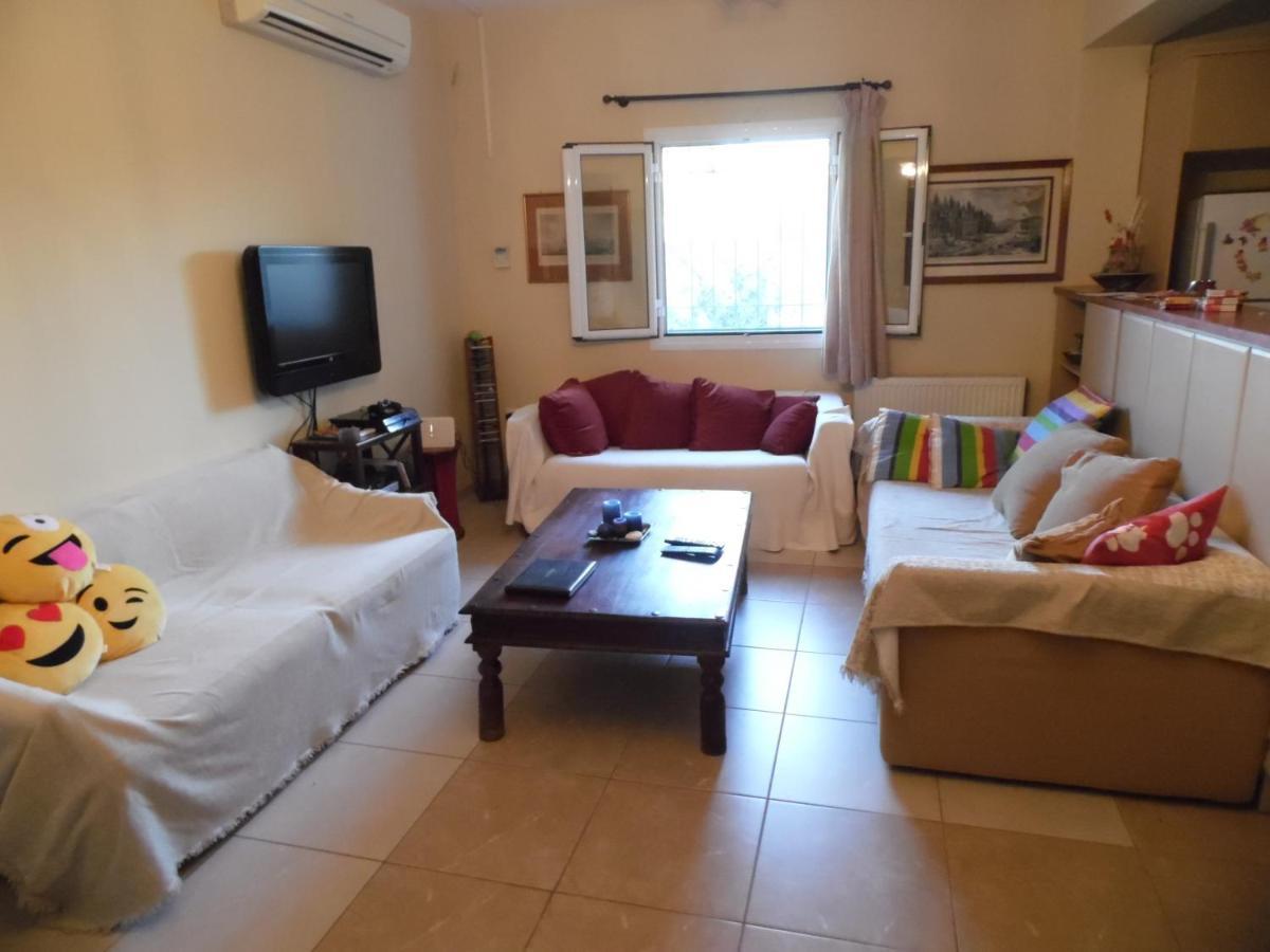 Theni Olive Grove Villa Kato Yerakarion Exterior photo