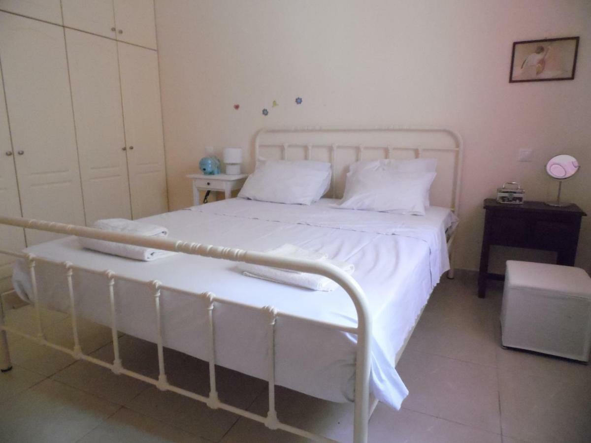 Theni Olive Grove Villa Kato Yerakarion Exterior photo