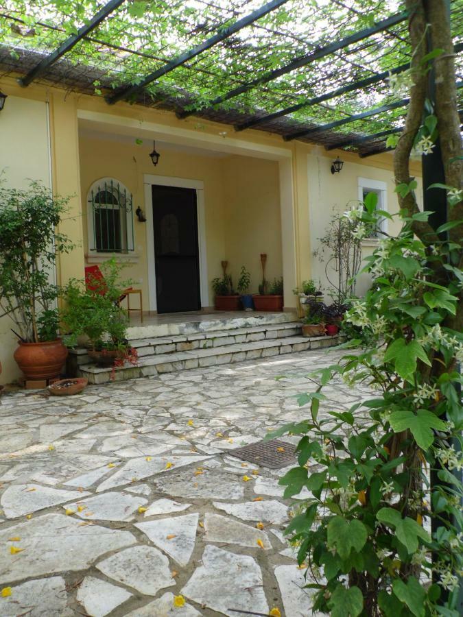 Theni Olive Grove Villa Kato Yerakarion Exterior photo