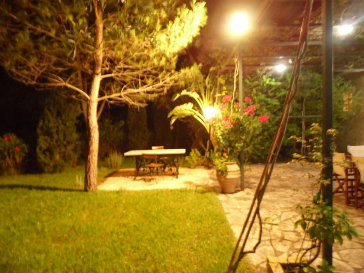 Theni Olive Grove Villa Kato Yerakarion Exterior photo