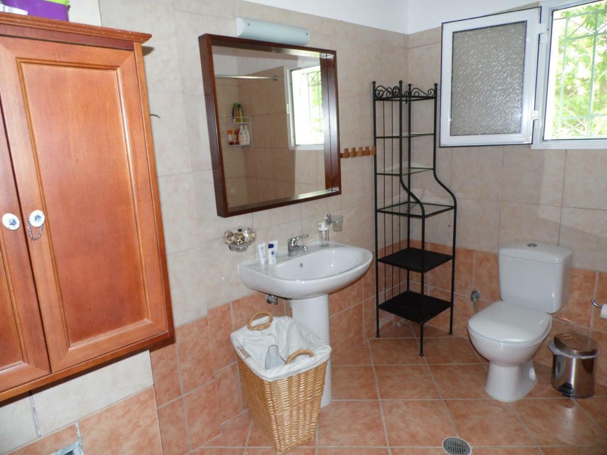 Theni Olive Grove Villa Kato Yerakarion Exterior photo